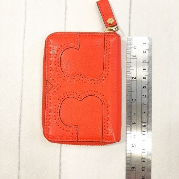 Tory Burch Small Orange Leather Purse With Key Fob. Zip Fastening - Picture 11 of 13